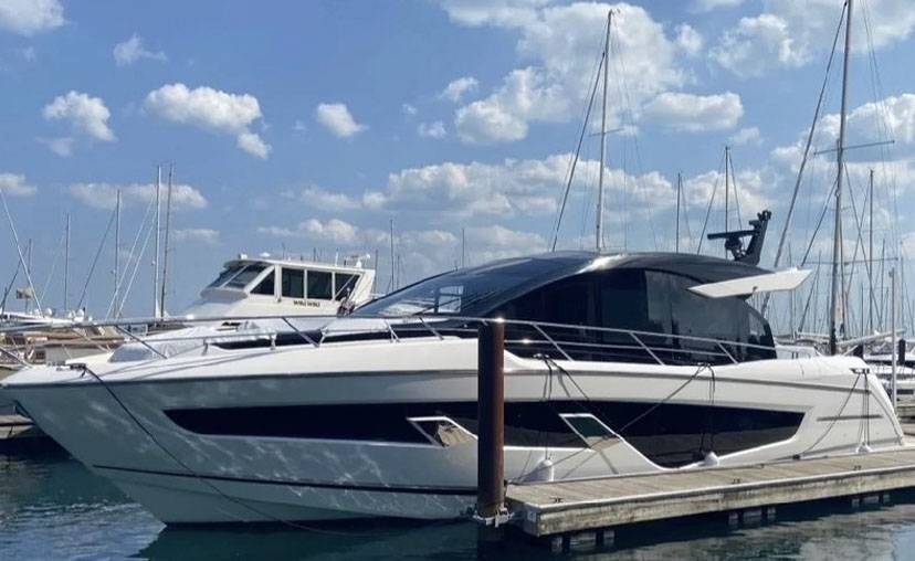 yacht transport